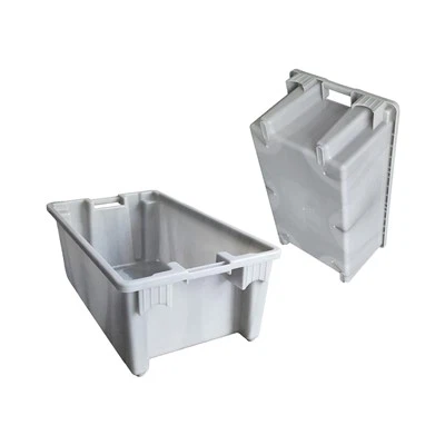 Nidació i apilament caixes de llagosta a l'engròs